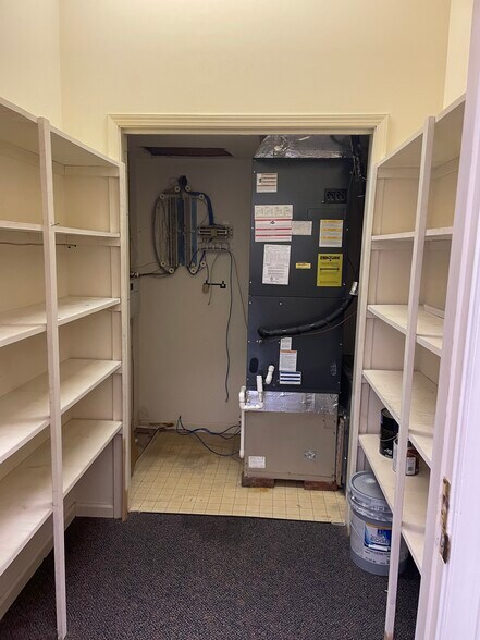 More Photos Of 252 W Swamp Rd, Doylestown Office For Lease