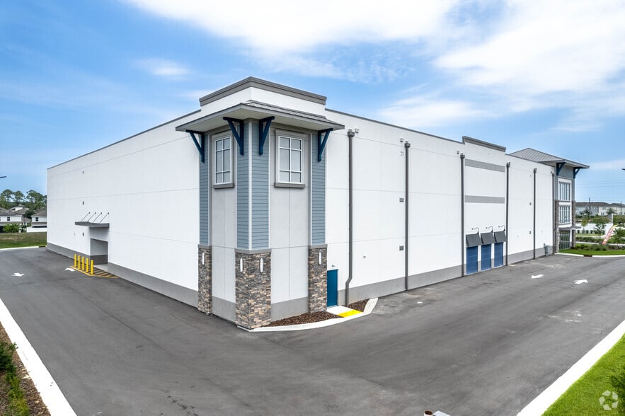 Primary Photo Of 1228 Finley Ave, Davenport Self Storage For Lease