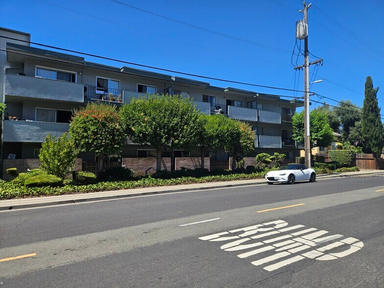 More Photos Of 1049 Armstrong St, Hayward Apartments For Sale