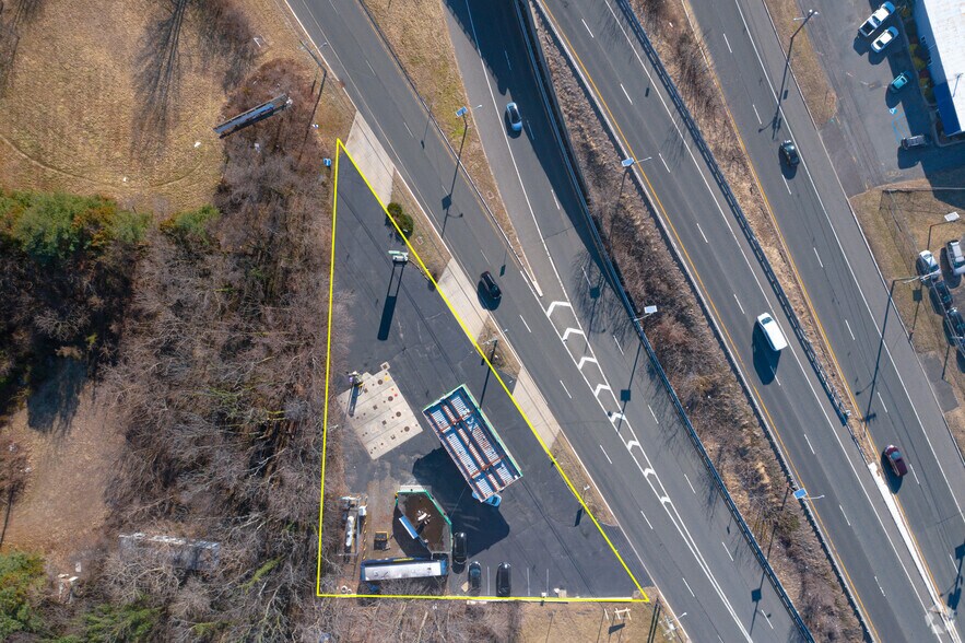 More Photos Of 231 US-206, Bordentown Service Station For Sale