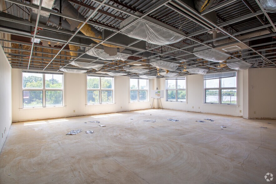 More Photos Of 5 Route 45, Mannington Medical For Sale