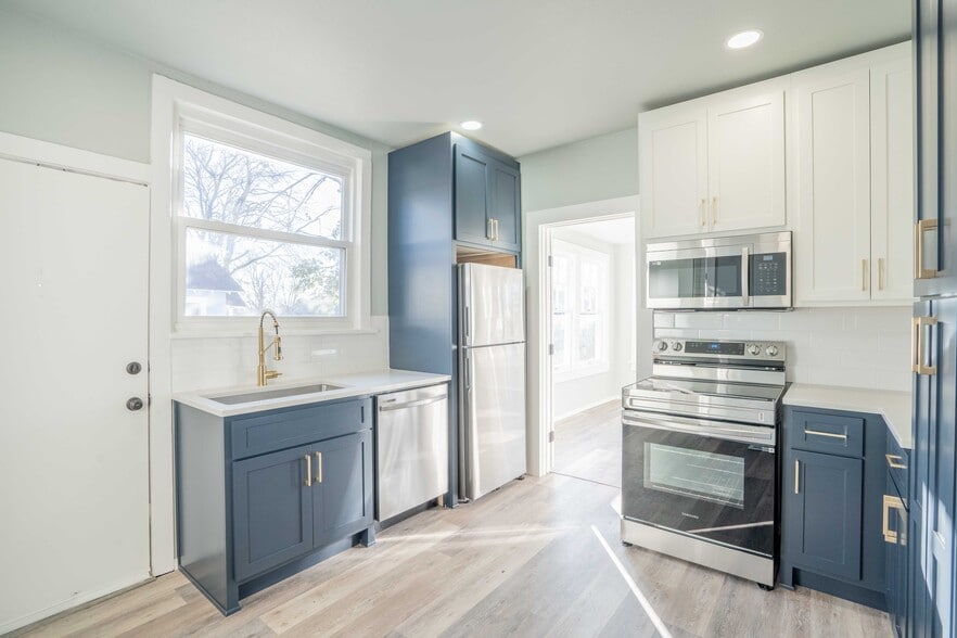 More Photos Of 1703 S Quaker Ave, Tulsa Apartments For Sale