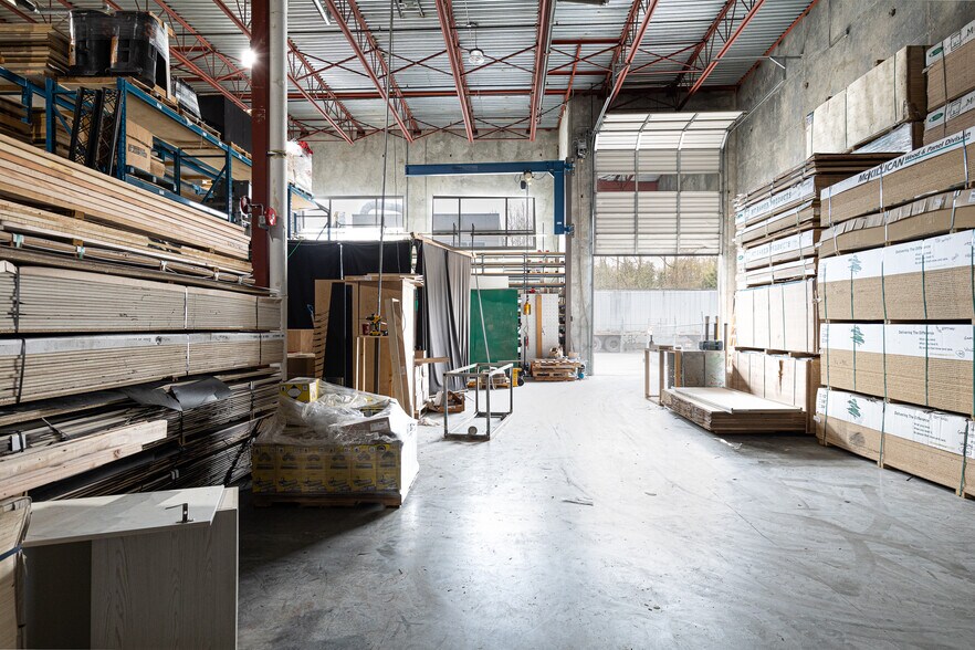 More Photos Of 30781 Simpson Rd, Abbotsford Warehouse For Lease