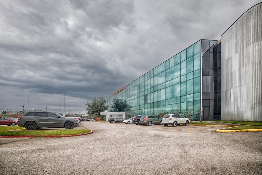 More Photos Of 2440 Texas Pky, Missouri City Office For Lease