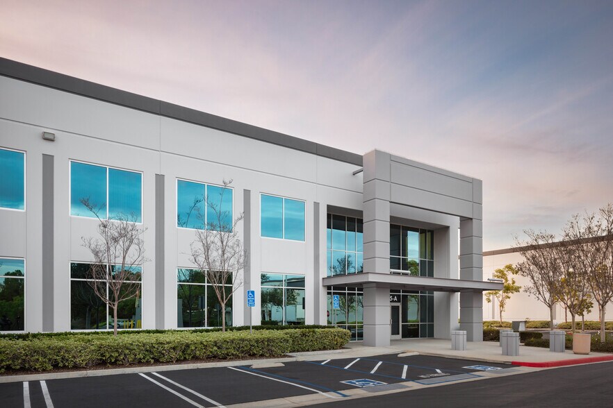 More Photos Of 2765 Progress St, Vista Manufacturing For Lease