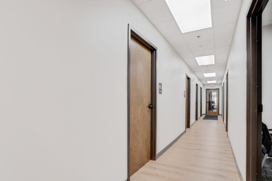 More Photos Of 1379 McDow Dr, Rock Hill Warehouse For Lease