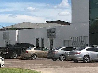 More Photos Of 102 E Calton Rd, Laredo Storefront Retail Office For Sale