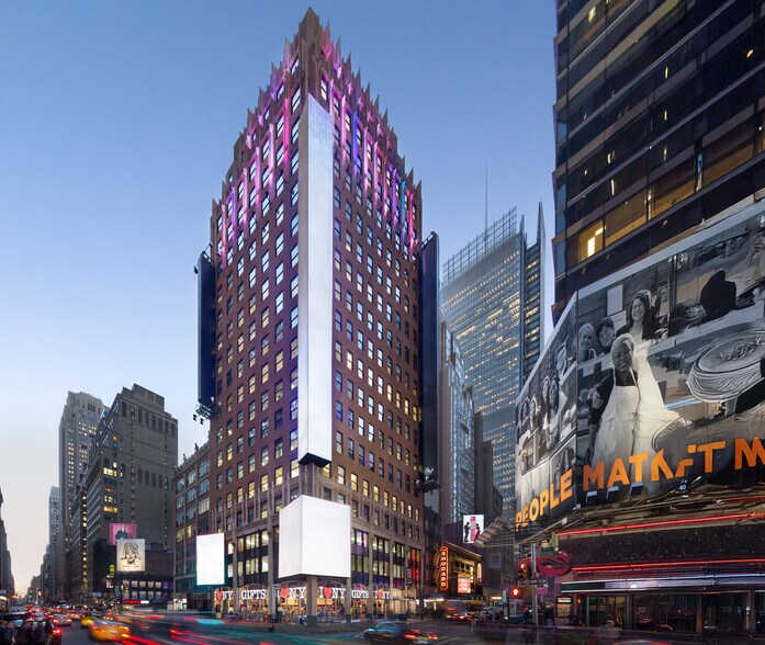 More Photos Of 9 Times Sq, New York Office For Lease