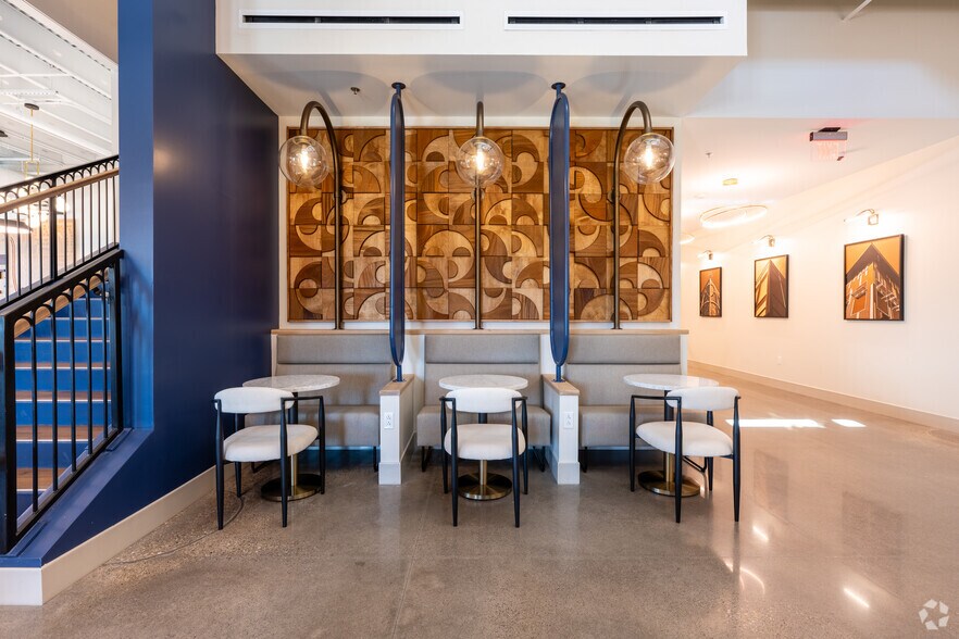 More Photos Of 8376 Davis Blvd, North Richland Hills Office For Lease