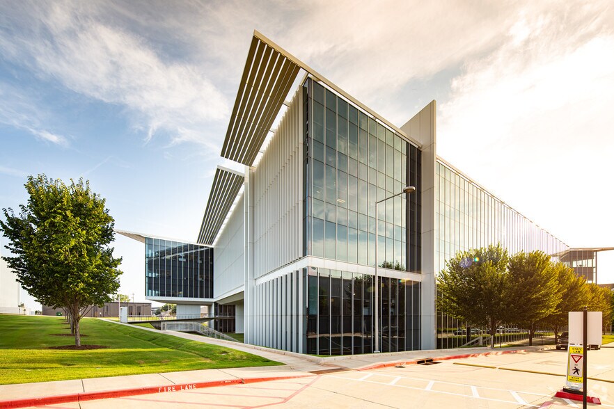 More Photos Of 6000 N Classen Blvd, Oklahoma City Office For Lease