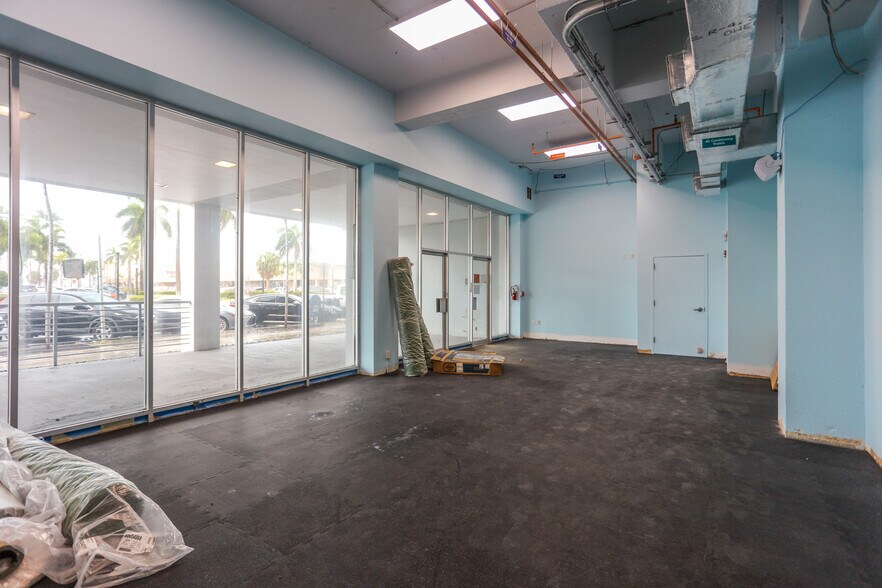 More Photos Of 1720 Harrison St, Hollywood Office Residential For Sale