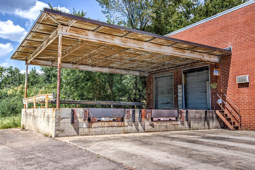 More Photos Of 1634 Olive Rd, Augusta Distribution For Sale