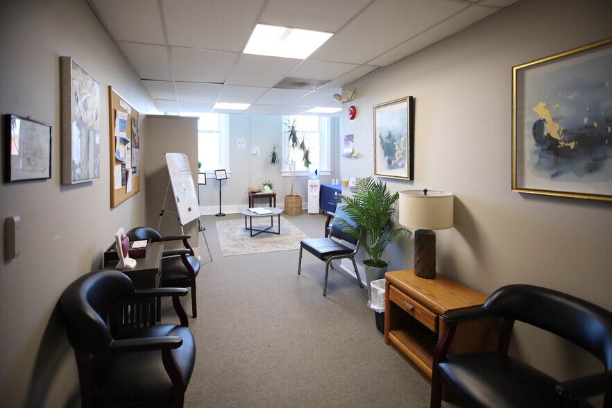 More Photos Of 42 Summer St, Pittsfield Medical For Sale
