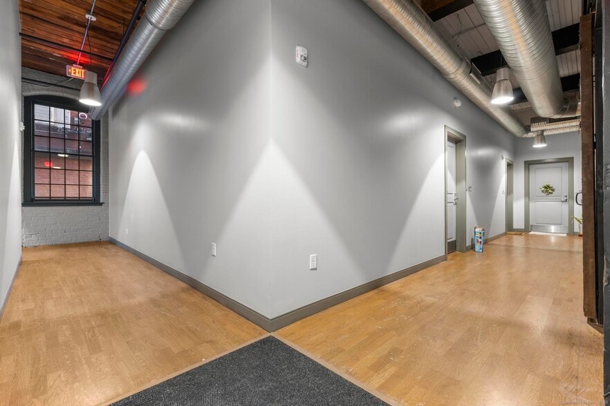 More Photos Of 103 Allyn St, Hartford Storefront Retail Residential For Lease