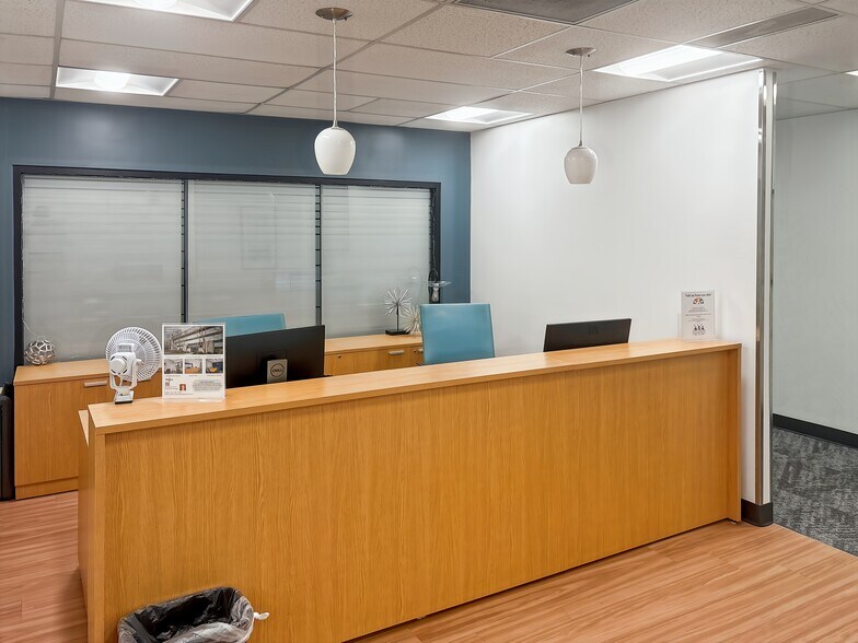 Primary Photo Of 200 Broadhollow Rd, Melville Coworking Space