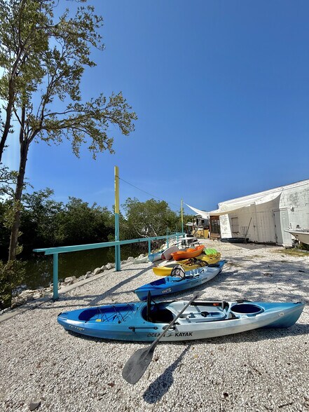 More Photos Of 1624 4th St S, Saint Petersburg Warehouse For Sale