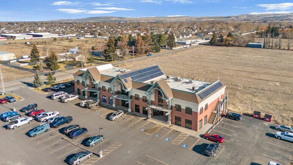 Primary Photo Of 3544 E 17th St, Ammon General Retail For Lease