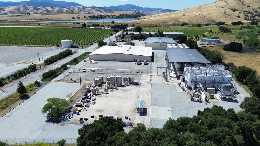 More Photos Of 385 Panoche Rd, Paicines Winery Vineyard For Sale