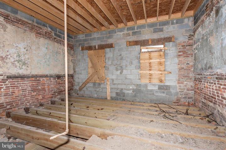 More Photos Of 1100 W Lafayette Ave, Baltimore Apartments For Sale