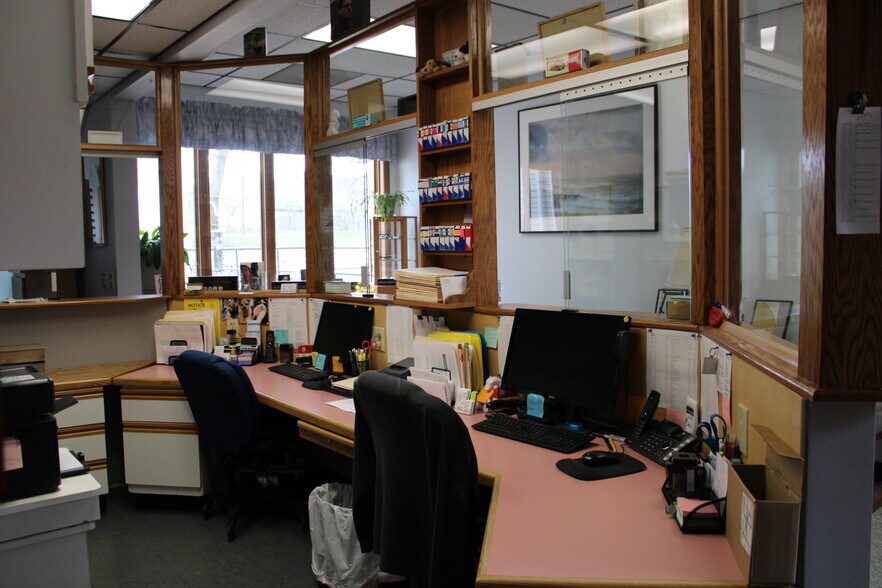 More Photos Of 32-38 Main St, Windsor Locks Office For Sale