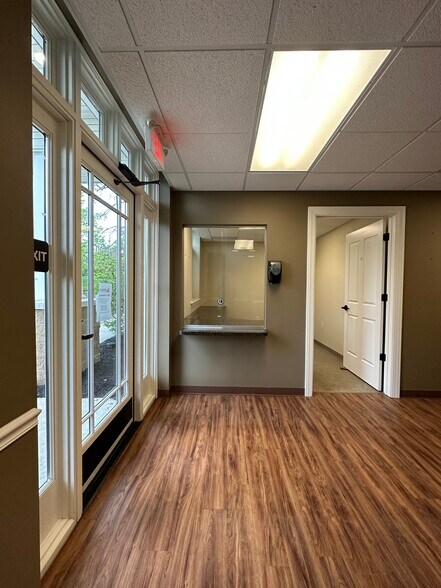 More Photos Of 9130-100 Marshall Rd, Cranberry Township Medical For Lease