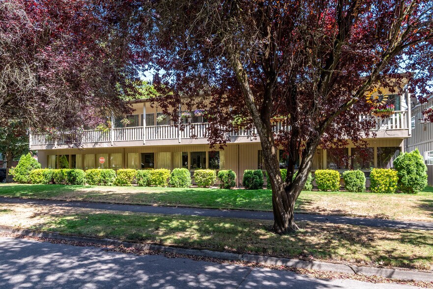 More Photos Of 1951 Louisiana St, Longview Apartments For Sale