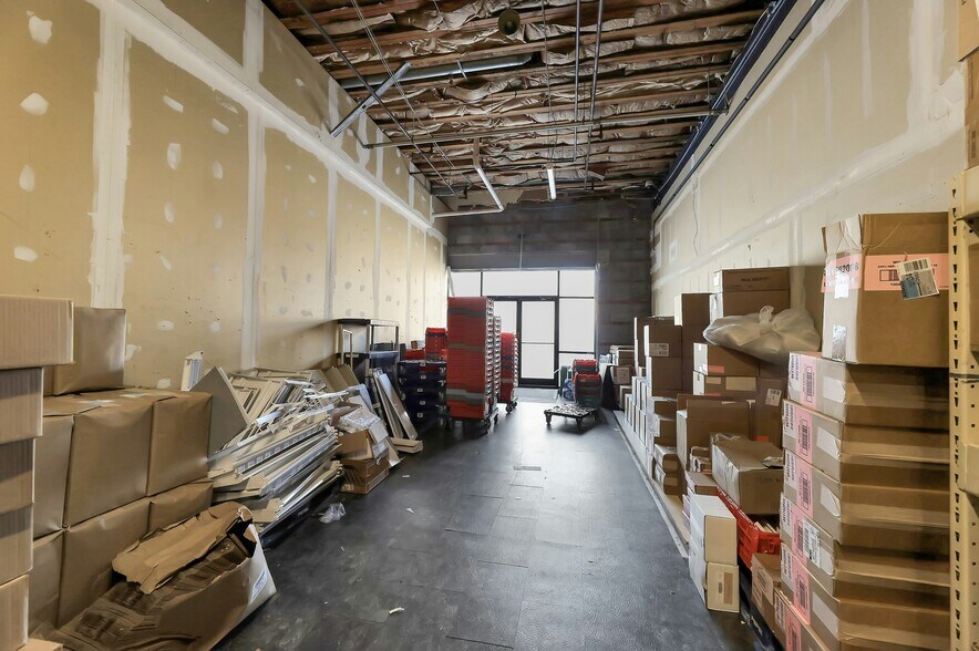 More Photos Of 406 E Madison Ave, Dumont Unknown For Lease