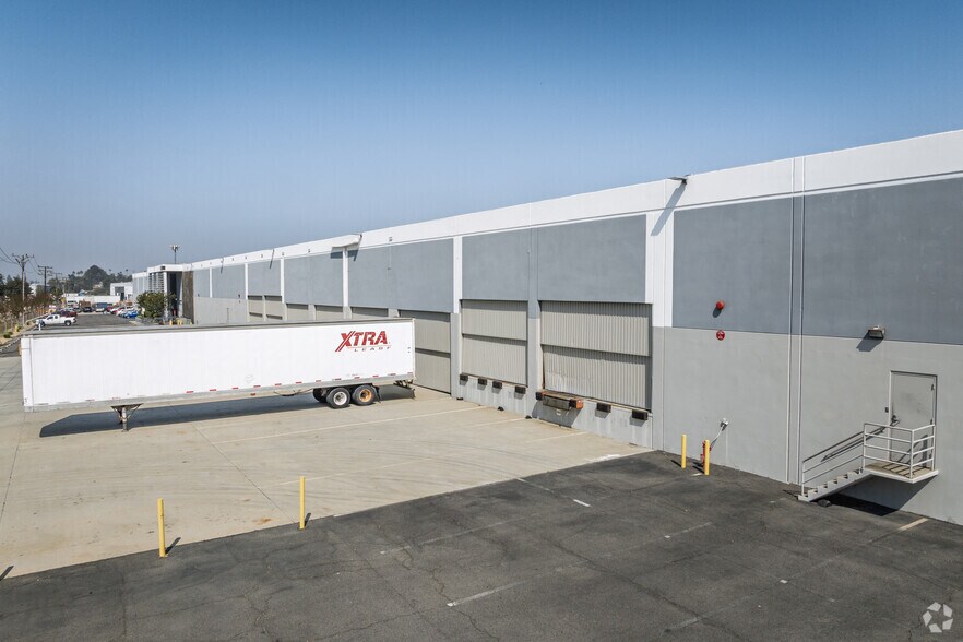 More Photos Of 14421-14441 Bonelli St, City of Industry Warehouse For Lease