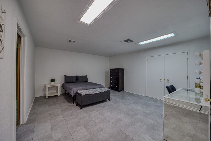 More Photos Of 5201 S Highway 95, Fort Mohave Storefront Retail Office For Sale