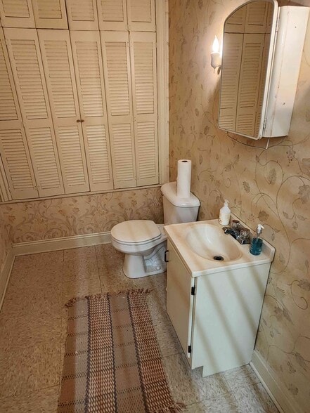 More Photos Of 600 National Rd, Wheeling Storefront Retail Office For Sale