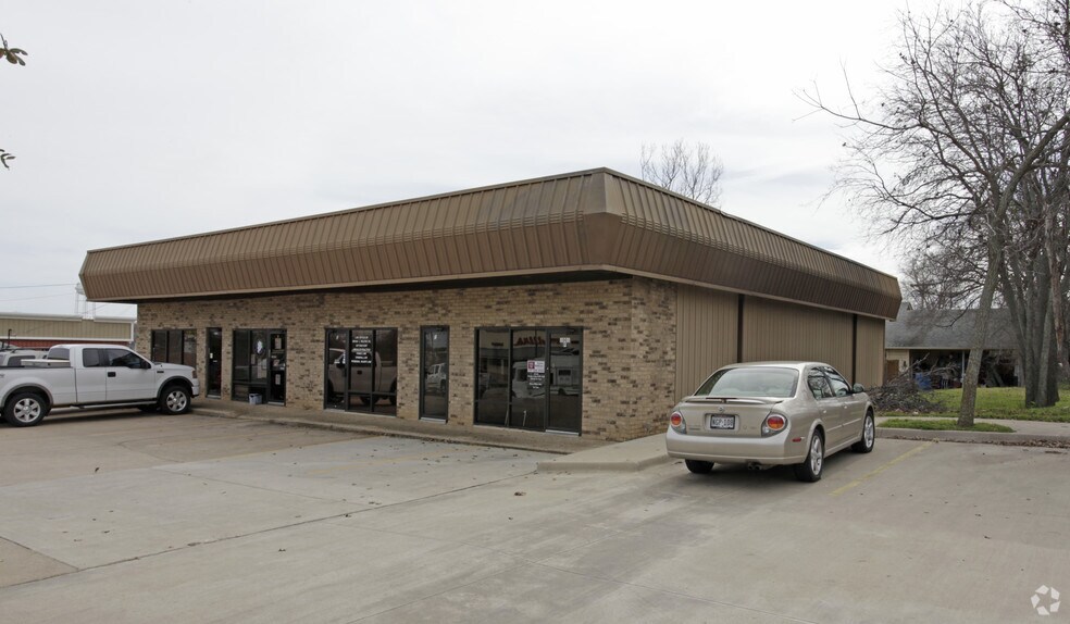 Primary Photo Of 1001 W Northwest Hwy, Grapevine Office For Lease