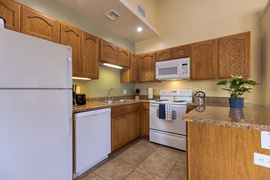 More Photos Of 5829 Buck Springs Rd, Pinetop Hotel For Sale