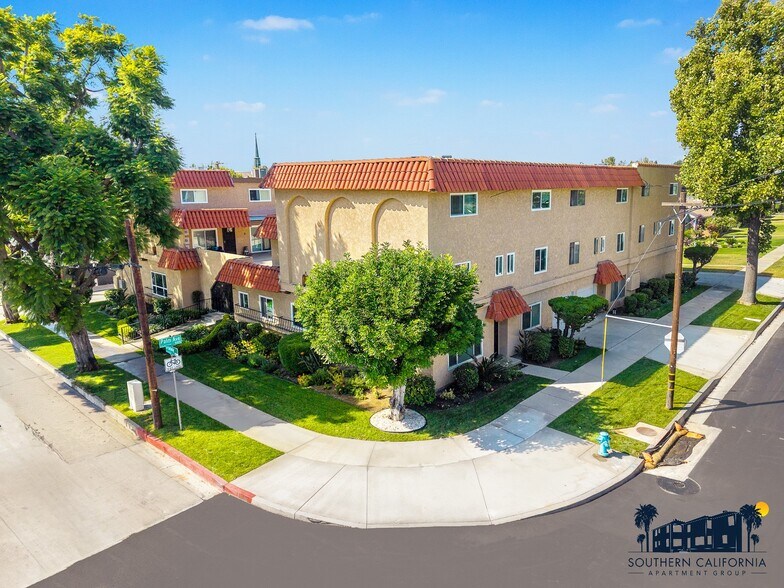 Primary Photo Of 11447 Broadway, Whittier Apartments For Sale