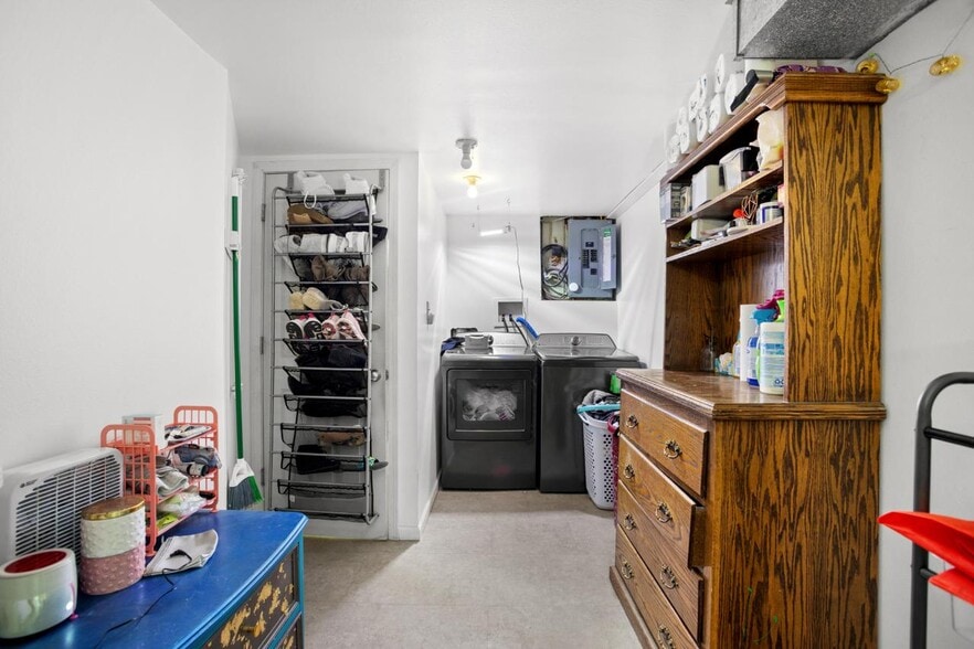 More Photos Of 1104 2nd St SE, Minot Apartments For Sale