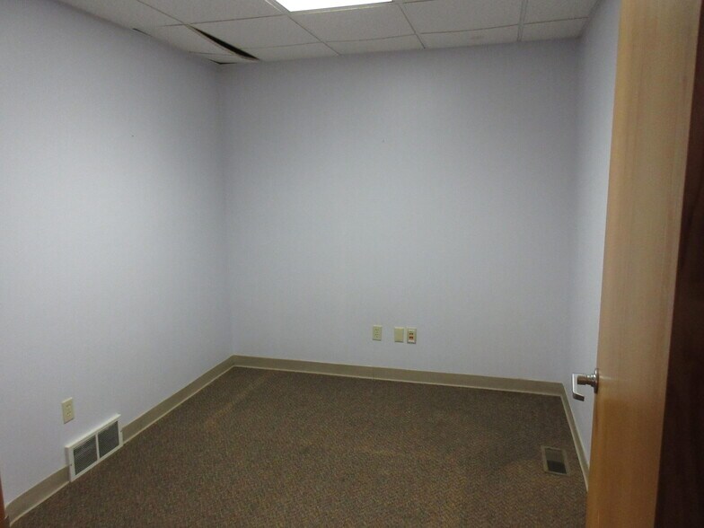 More Photos Of 1787 Wagner Ave, Muskegon Medical For Sale