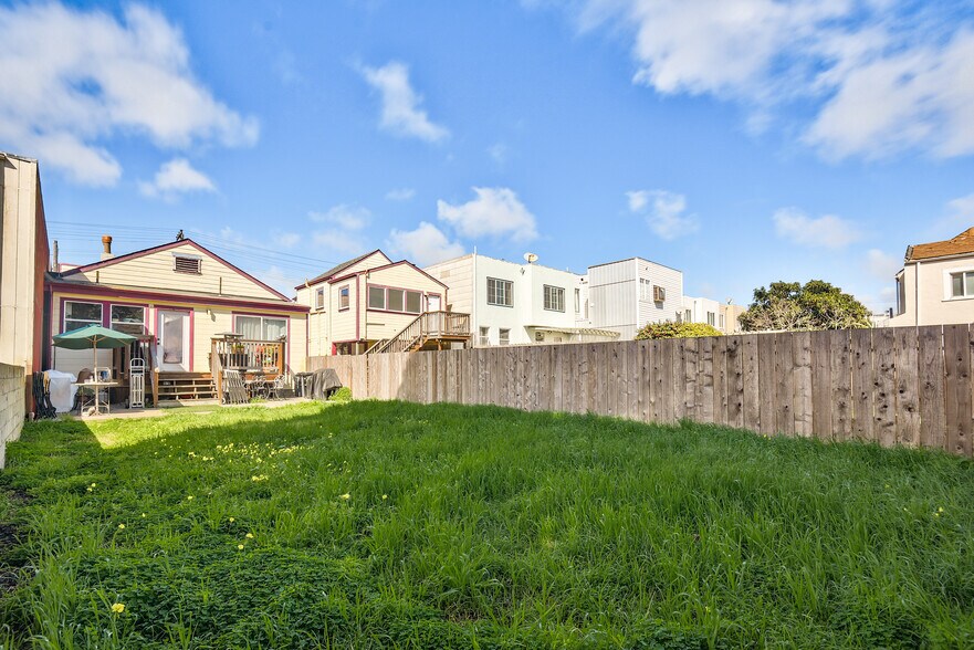 More Photos Of 163-165 Peabody St, San Francisco Land For Sale