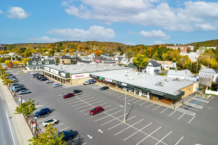 More Photos Of 355 N Main St, Barre City General Retail For Lease