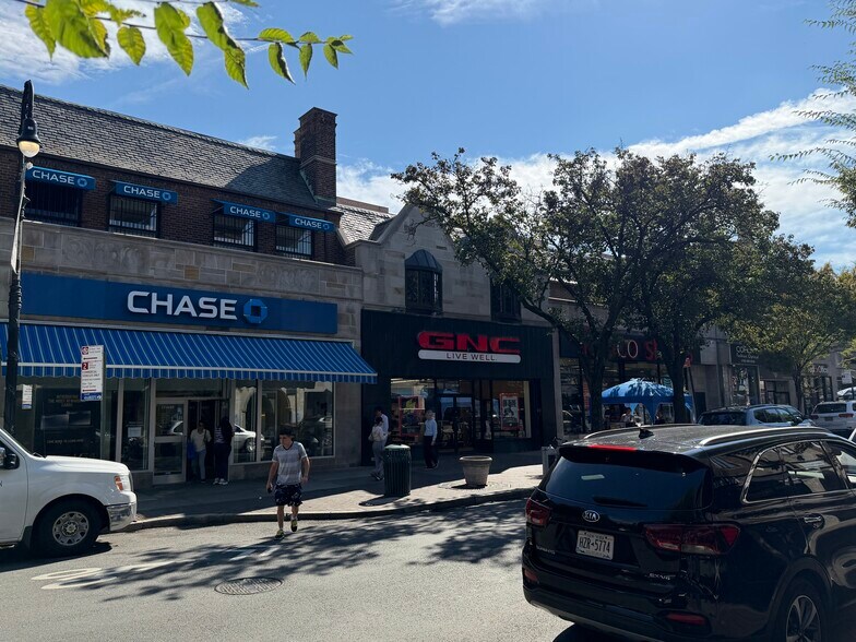 More Photos Of 3701-3712 82nd St, Jackson Heights General Retail For Lease