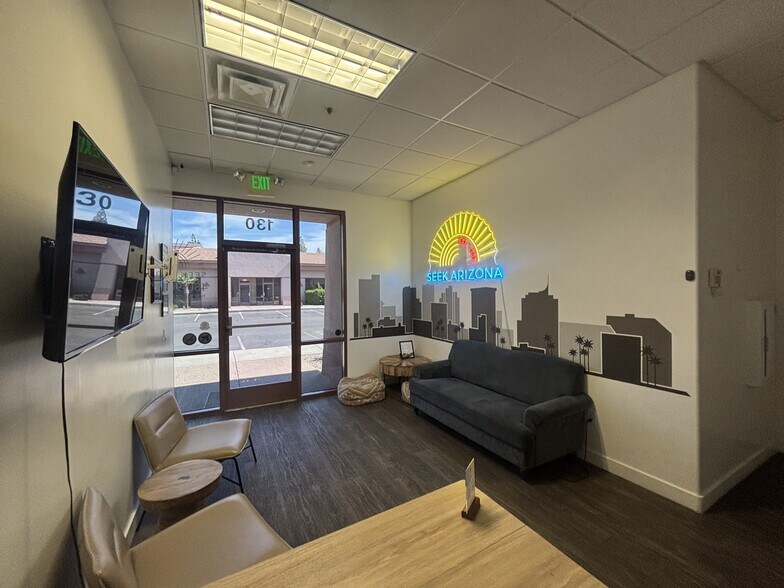 More Photos Of 1830 S Alma School Rd, Mesa Medical For Sale