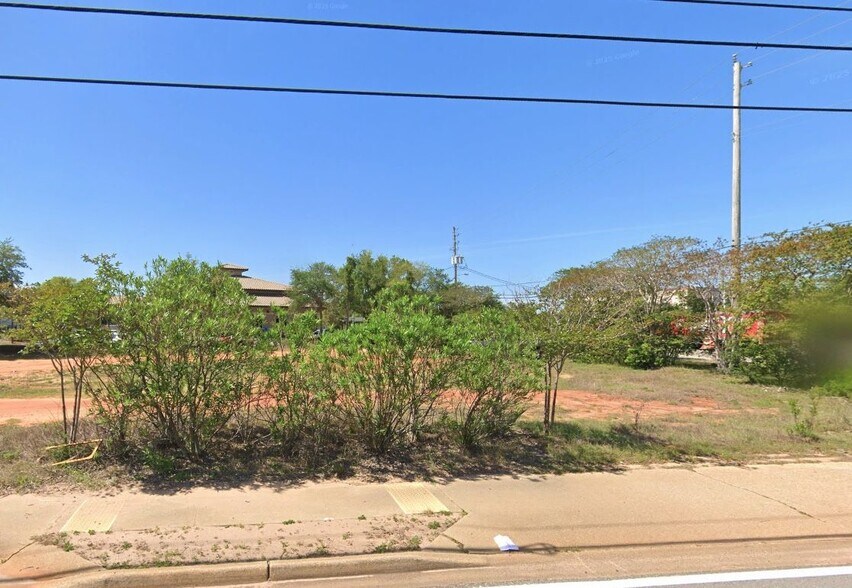 More Photos Of 801 Gulf Breeze Pky, Gulf Breeze Land For Lease