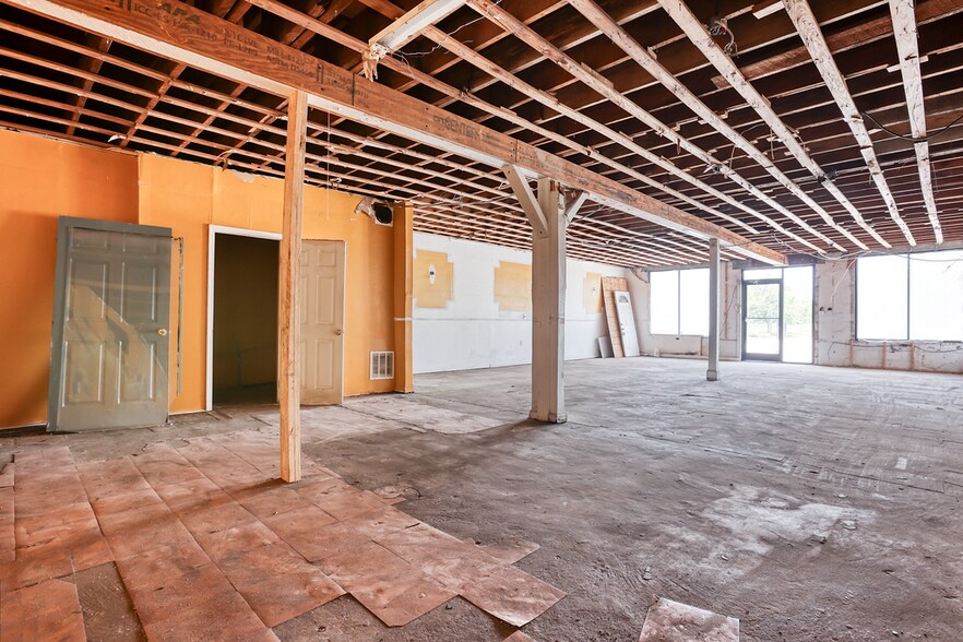 More Photos Of 403-411 Pennsylvania Ave, Savannah Storefront Retail Office For Sale