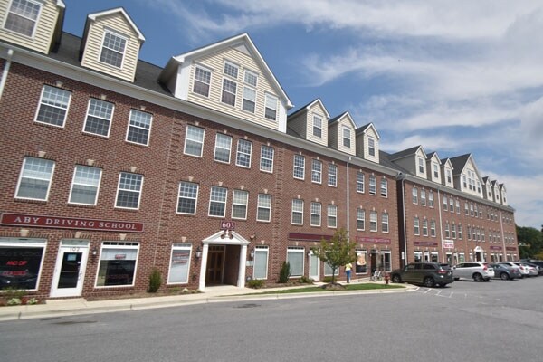 More Photos Of 601 7th St, Laurel Office For Sale