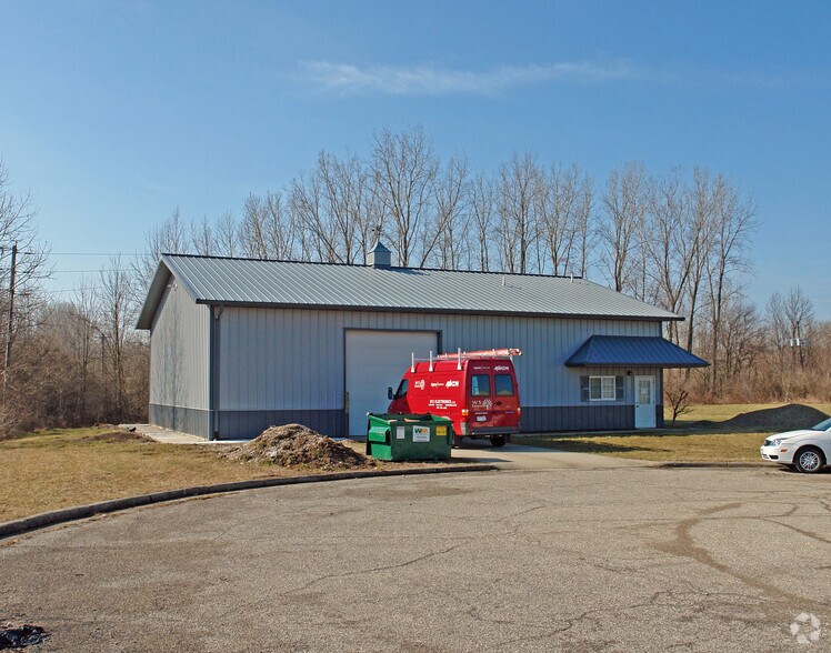 More Photos Of 2559 Creekwood Ct, Springfield Flex For Lease