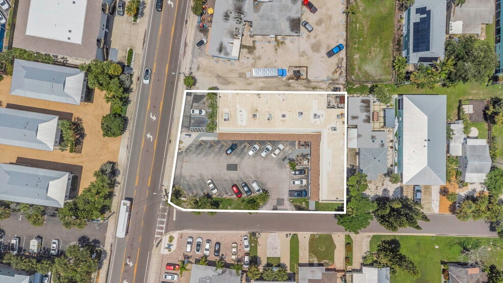 More Photos Of 1401 Gulf Blvd, Indian Rocks Beach General Retail For Sale