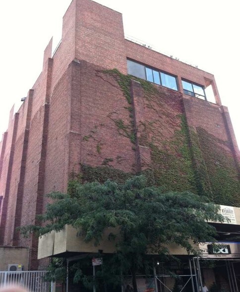Primary Photo Of 450 87th St, Brooklyn Specialty For Sale