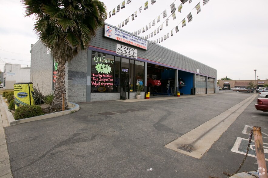 More Photos Of 9032-9042 Artesia Blvd, Bellflower Unknown For Lease