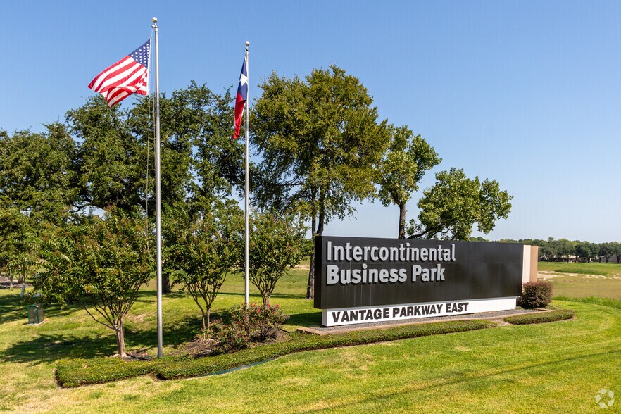 More Photos Of 15402 Vantage Pky E, Houston Unknown For Lease