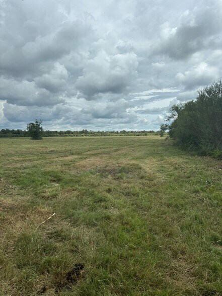 More Photos Of 00 Orange Hill rd @ HWY 36, Sealy Land For Sale