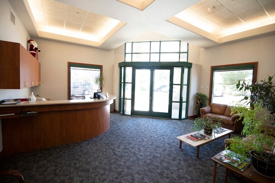 More Photos Of 900 Wakefield Dr, Oakdale Industrial For Sale