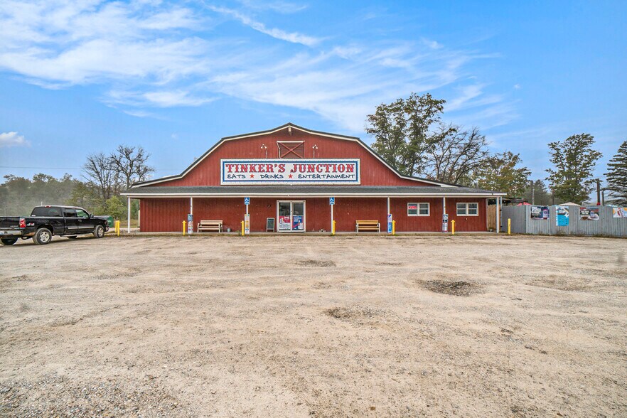 More Photos Of 6811 E M 72 Hwy, Grayling Bar For Sale